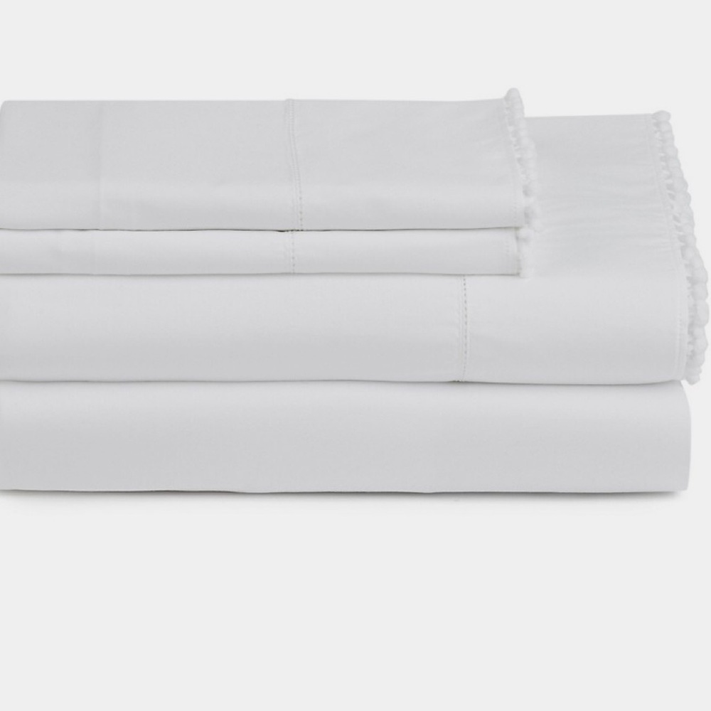 Romantique 200 Thread Count Pom-Pom Egyptian Cotton Sheet Set. Queen